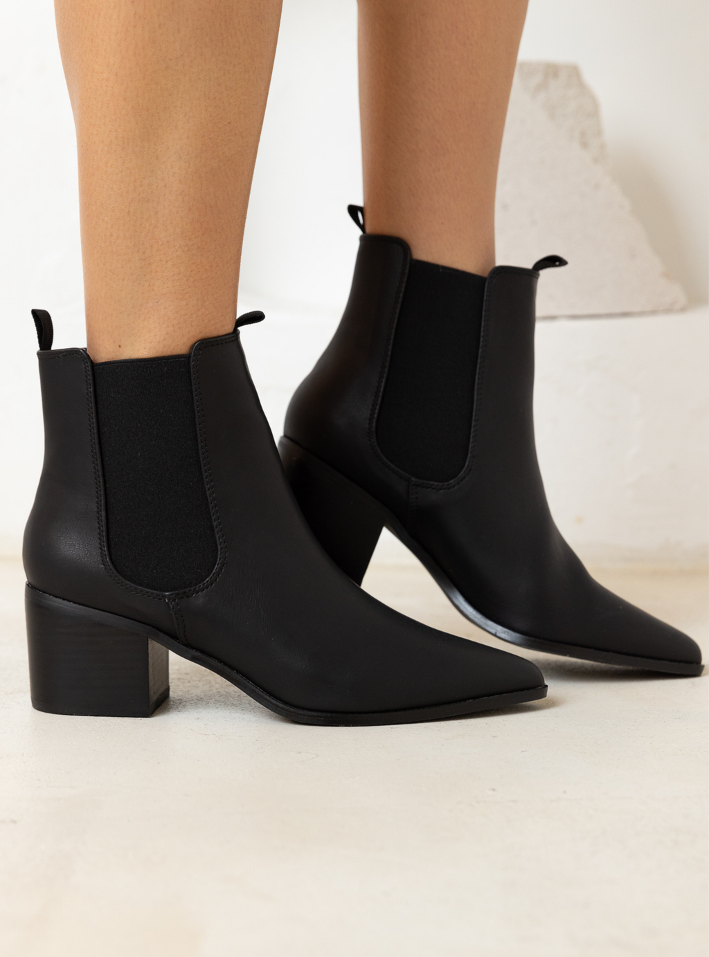 FILO ANKLE BOOT- Black