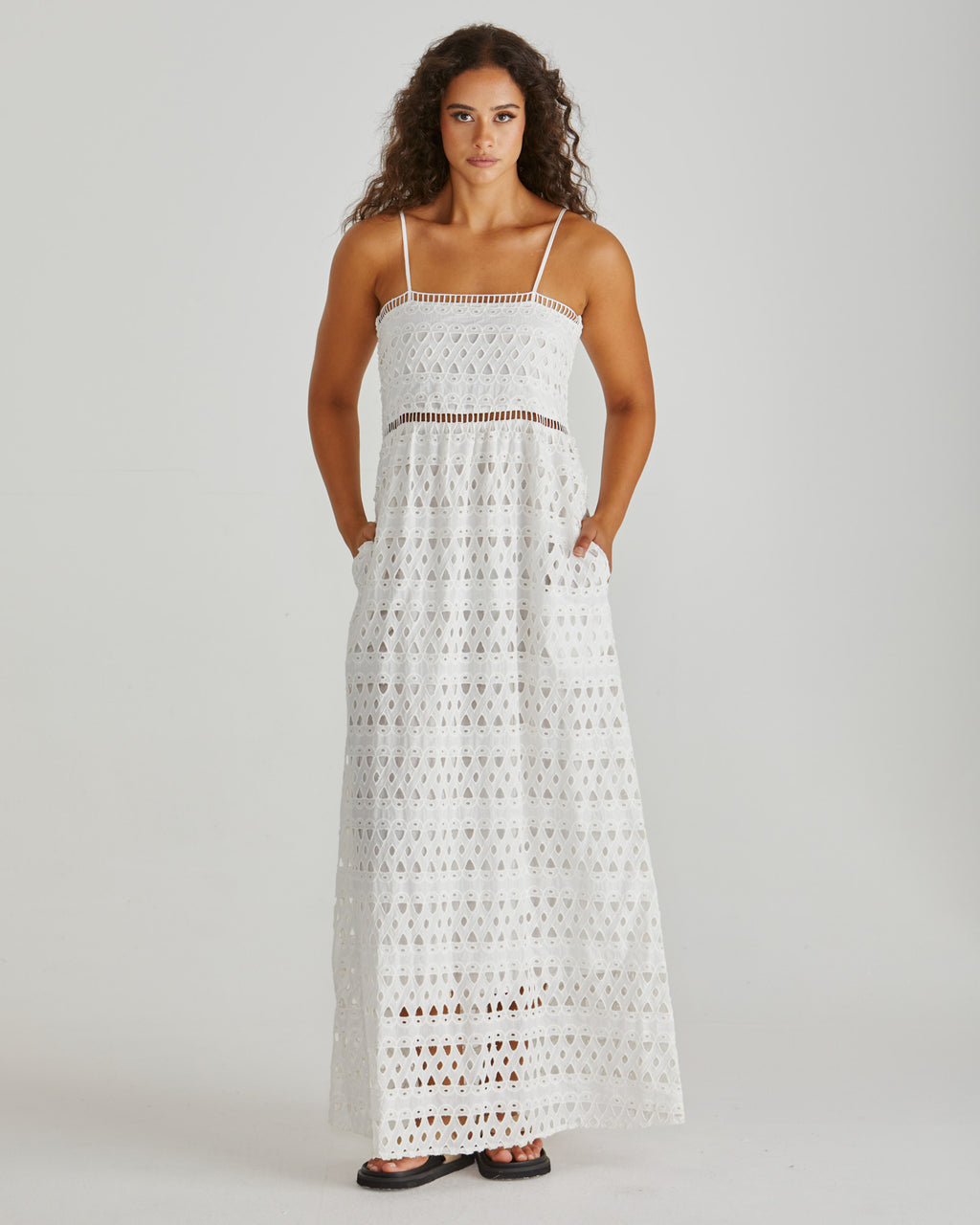 KALI BRODERIE DRESS - White