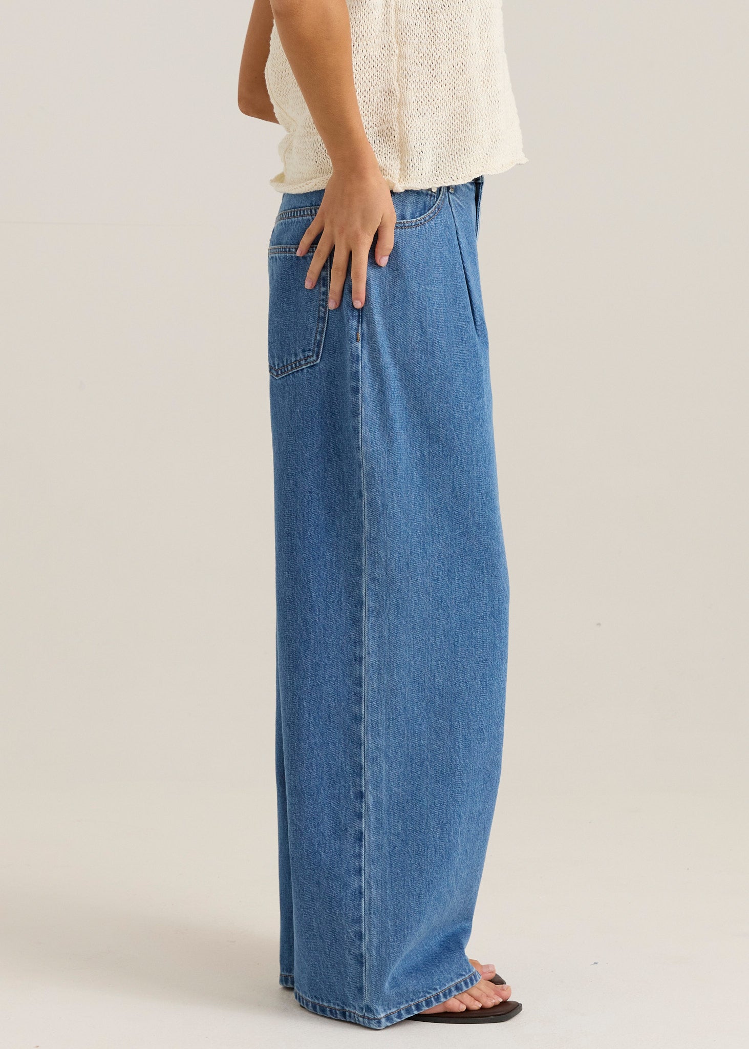 Yara Slack Pleat Jean - Classic Blue Wash