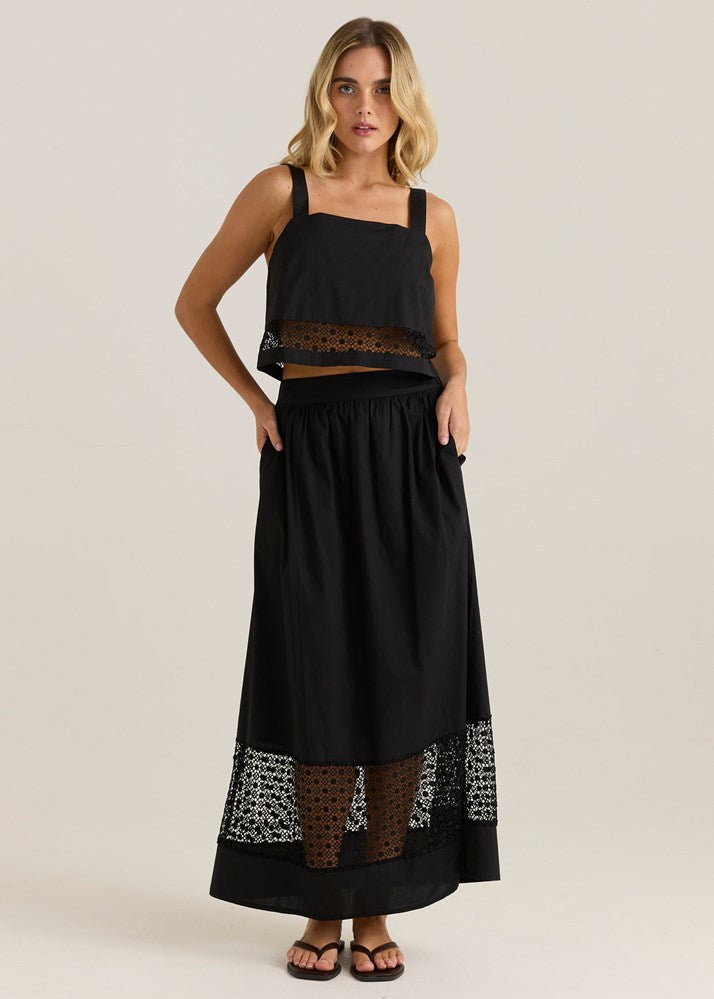 Nixie Lace Crop - Black