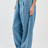 Aveline Barrel Leg Jean