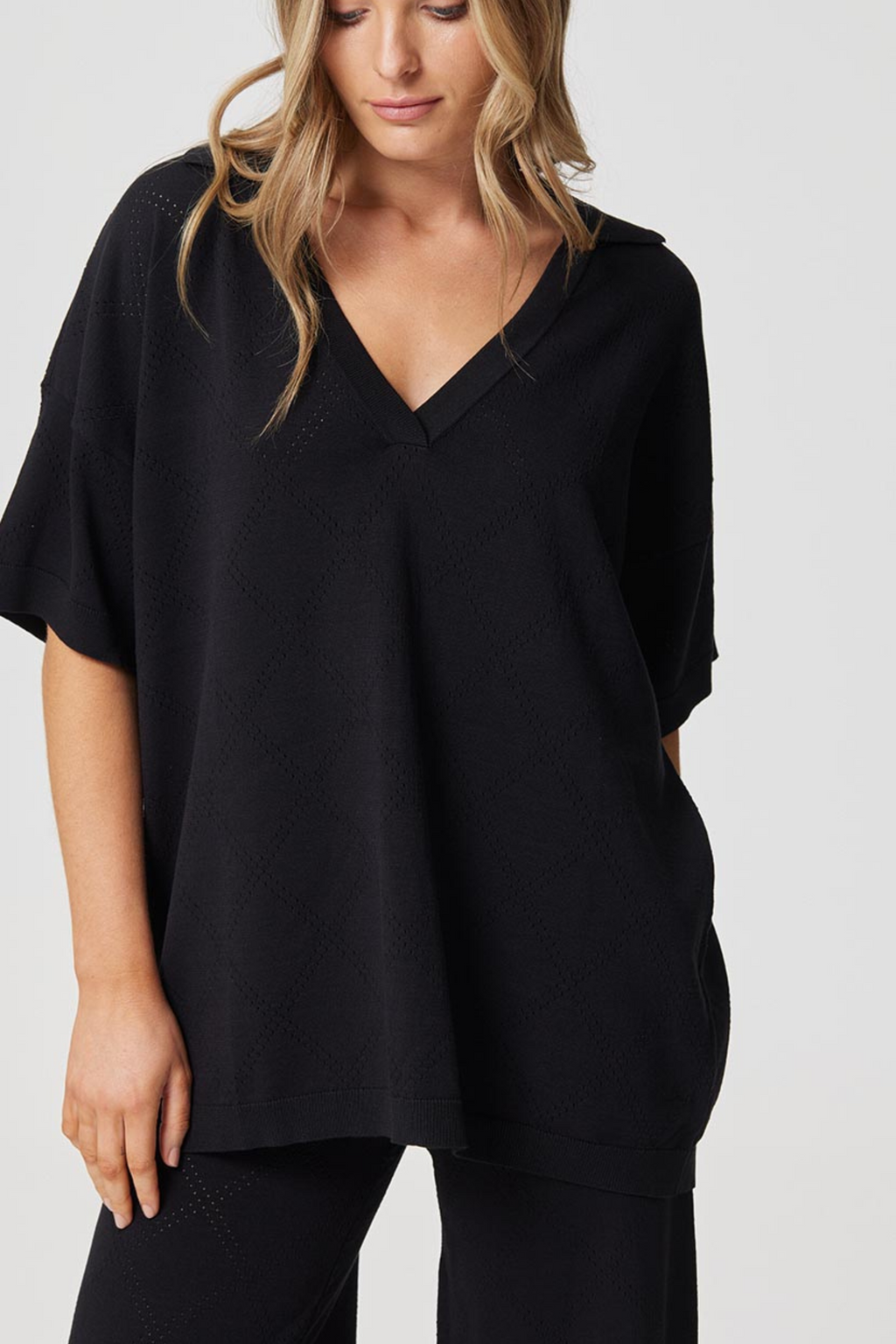 ZARELLE COLLARED TEE - Black Knit