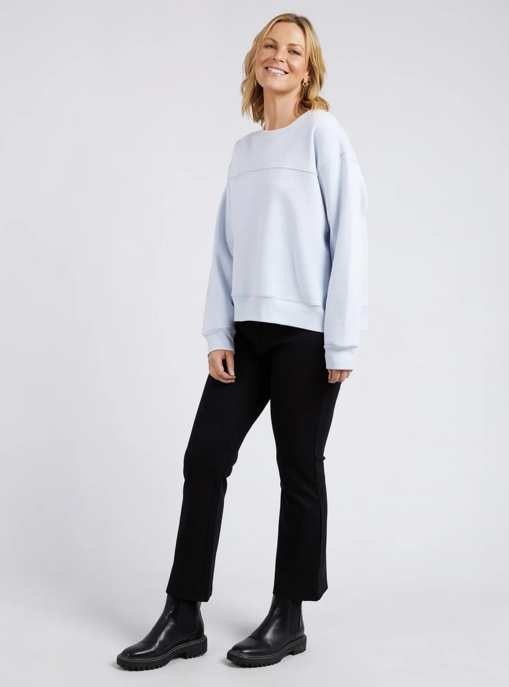 SHELLY FLEECE CREW - Blue Mist