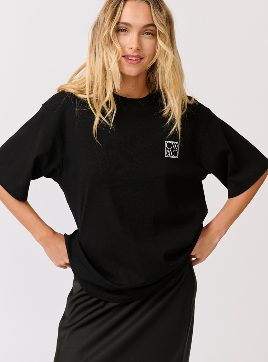 SADIE TEE - Black