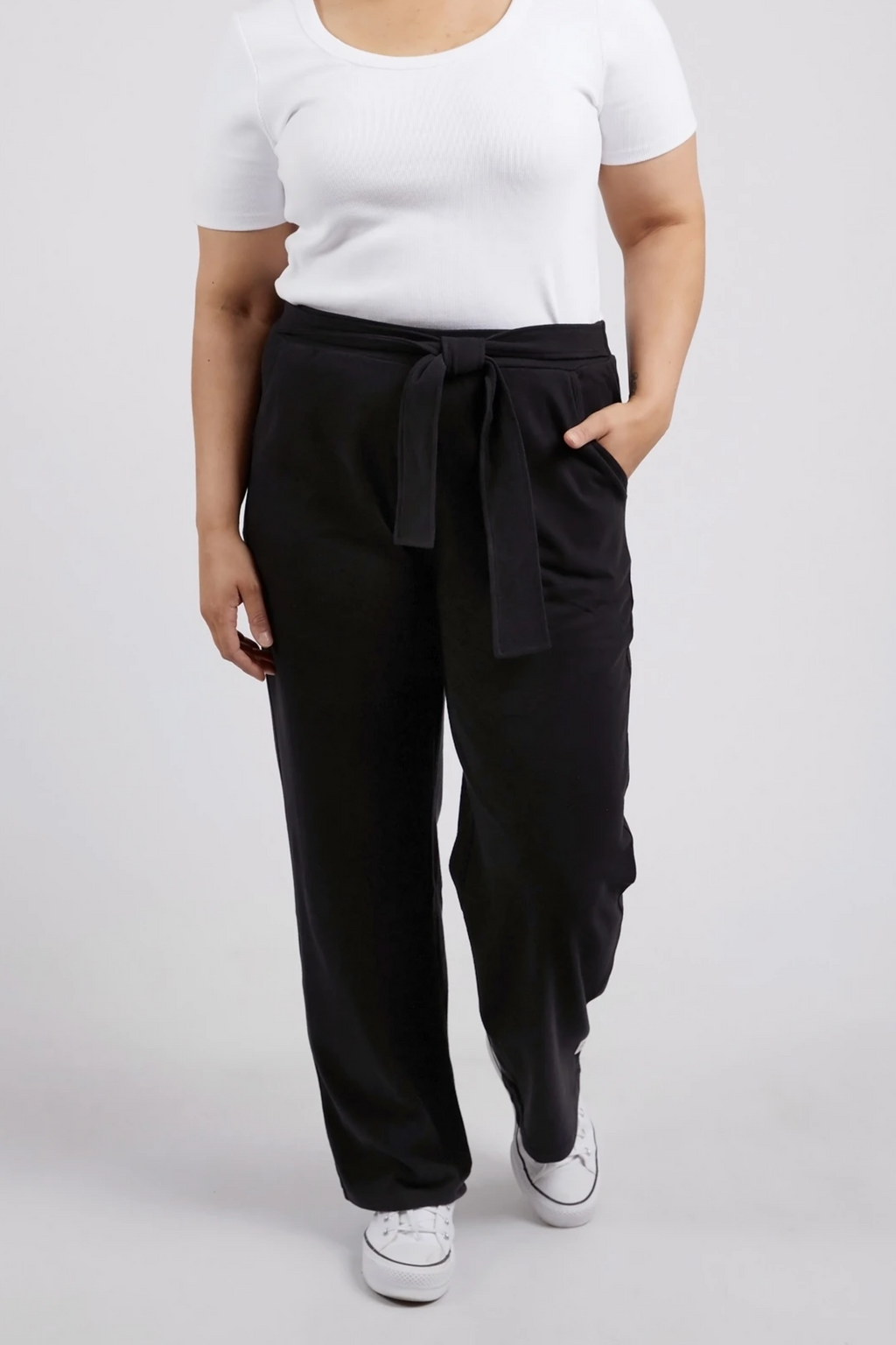 ON THE GO PANT - Black