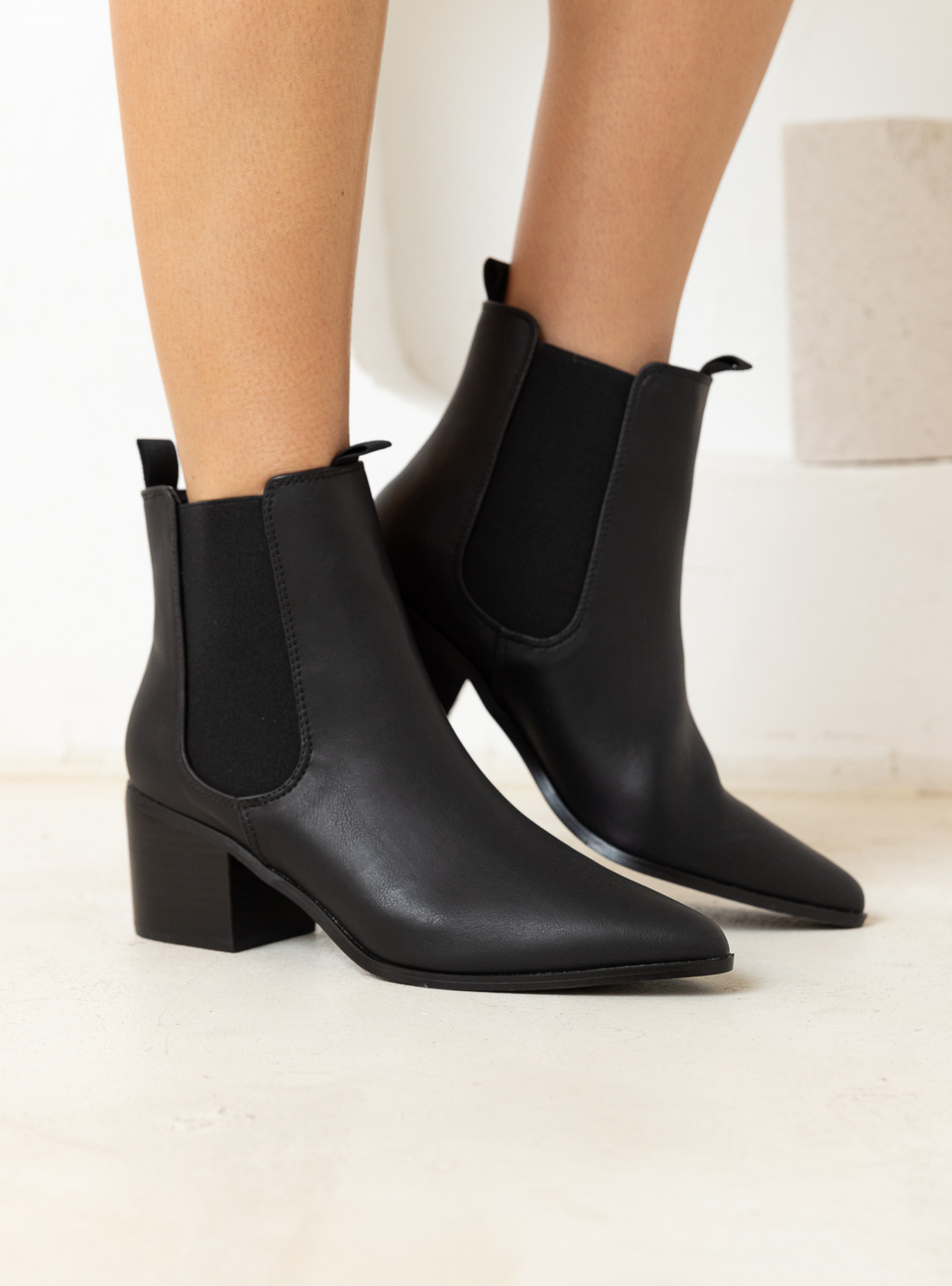 FILO ANKLE BOOT- Black