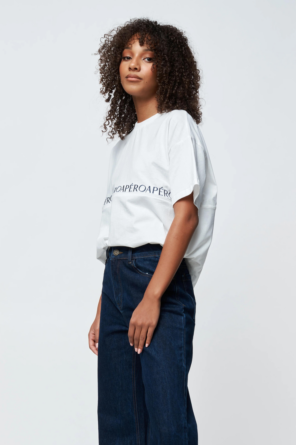 SPLICE EMBROIDERED LONGLINE TEE - White/Navy