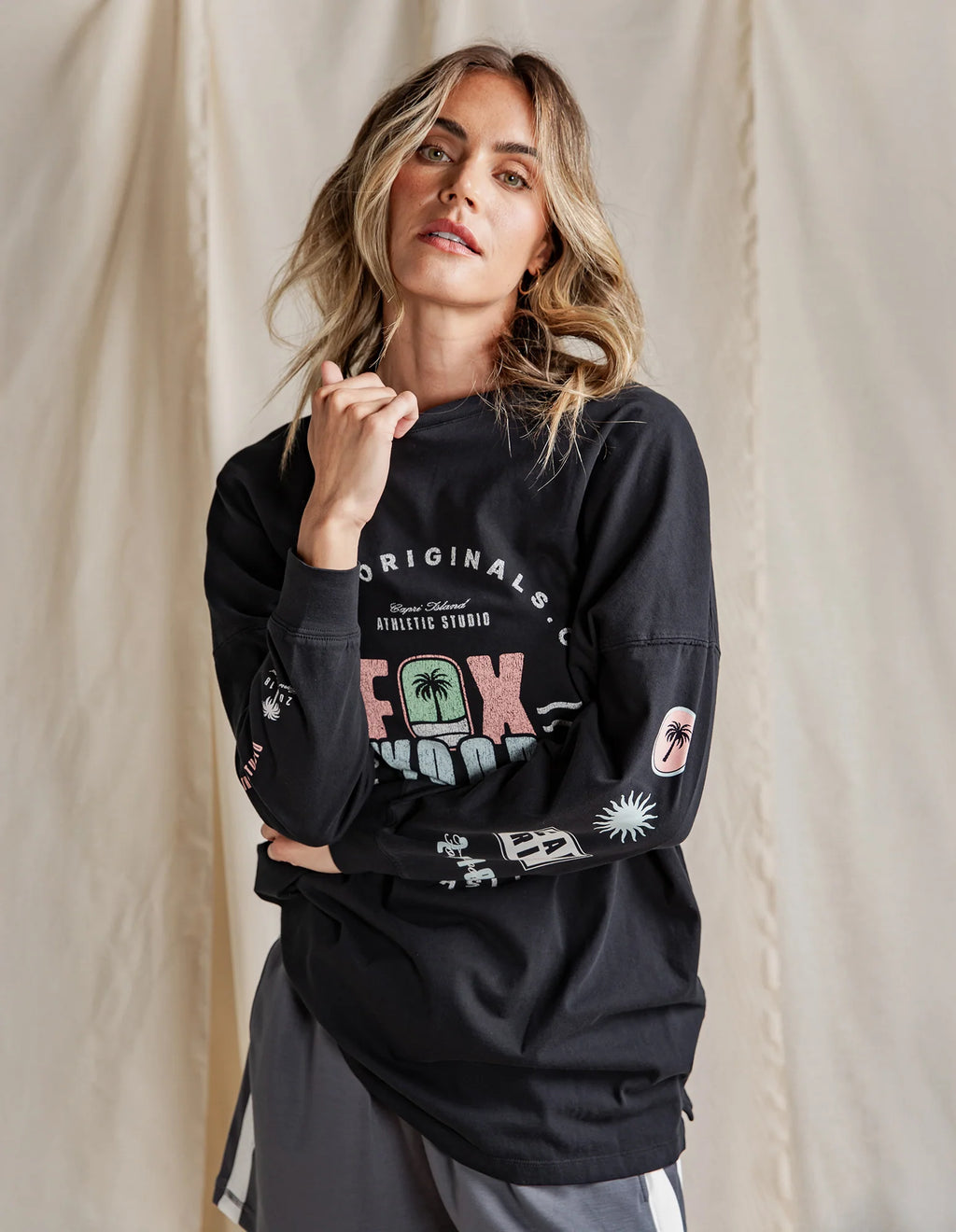 VIBES L/S TEE - Washed Black