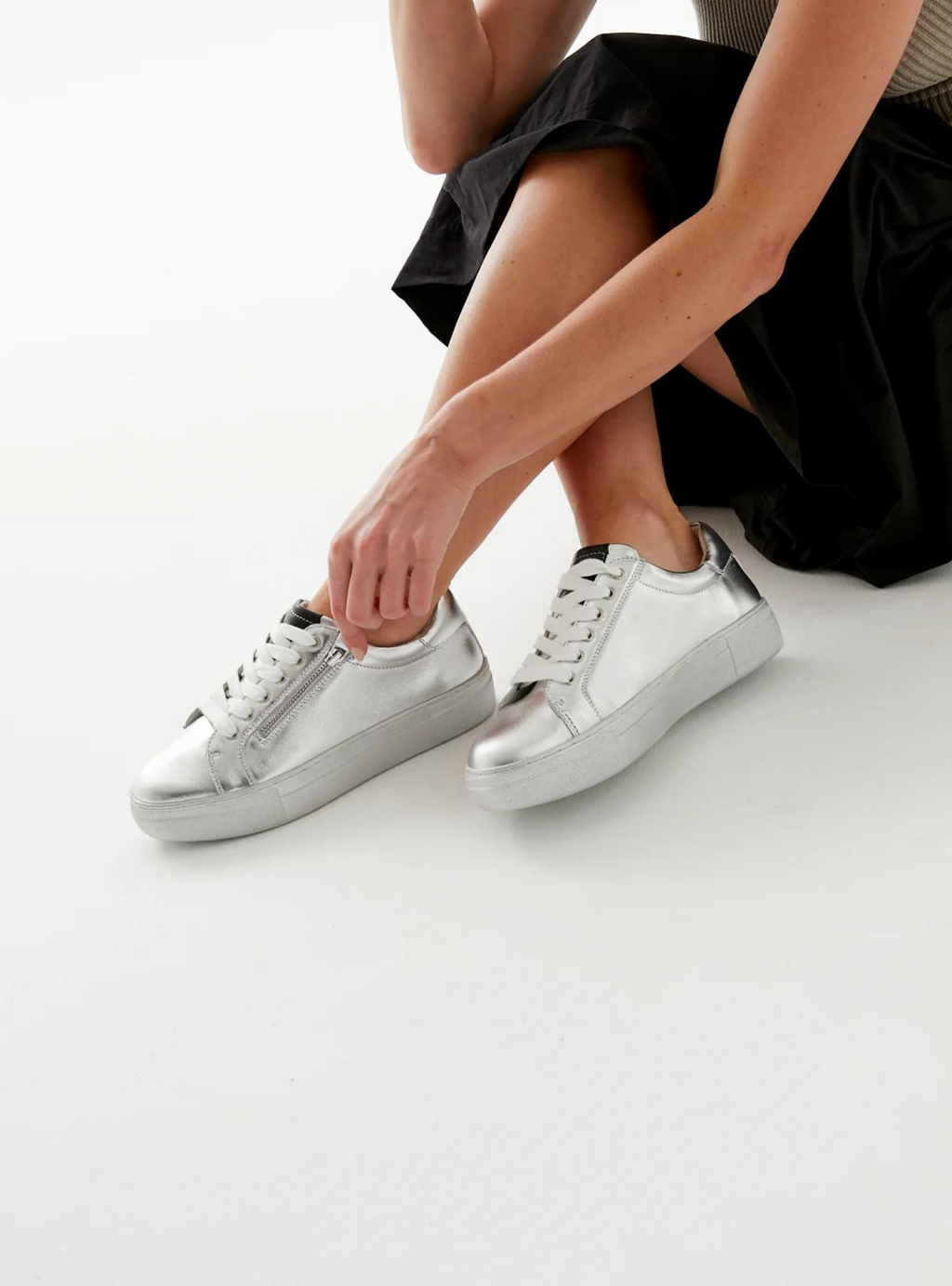 MUZZ SNEAKER - Silver