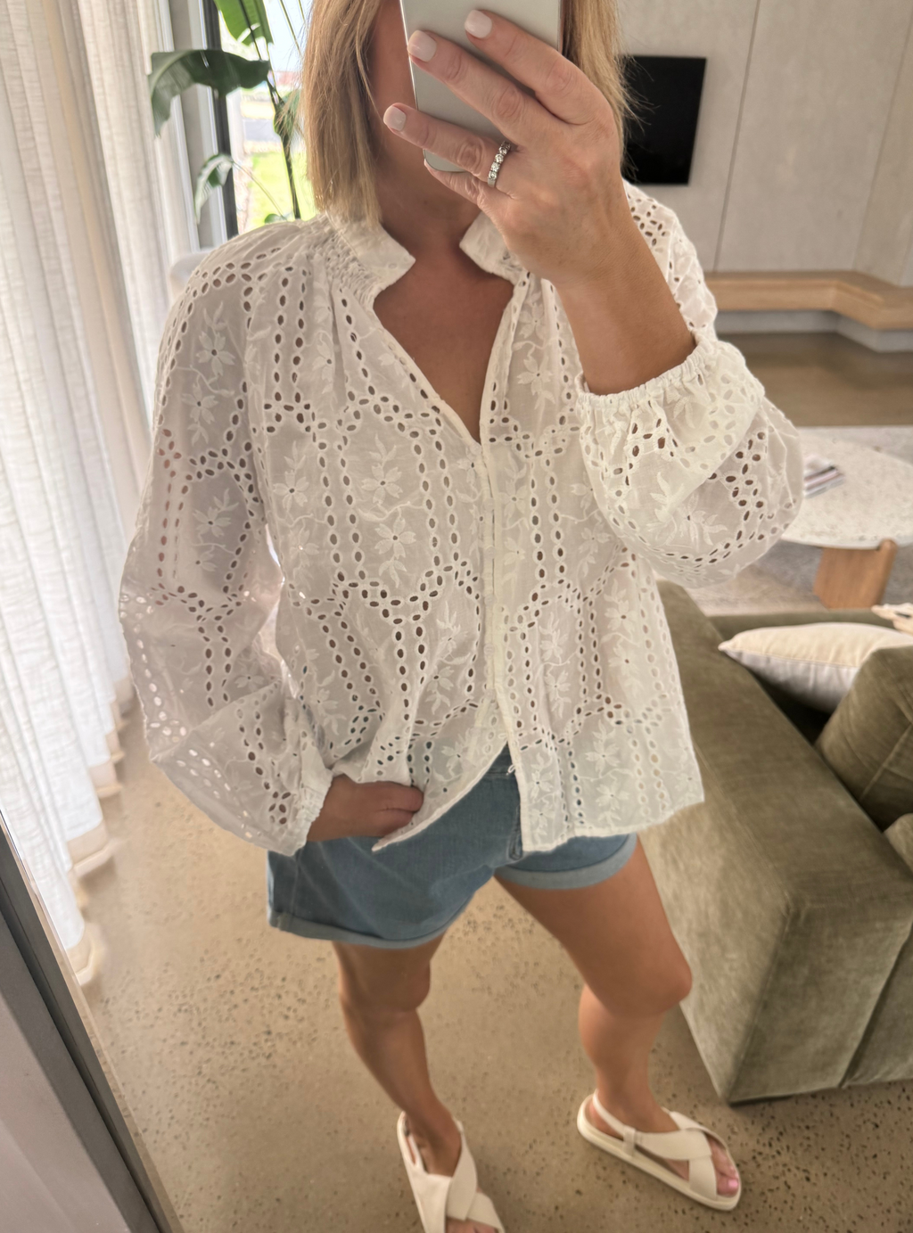 LIBBI EMBROIDERED SHIRT - White