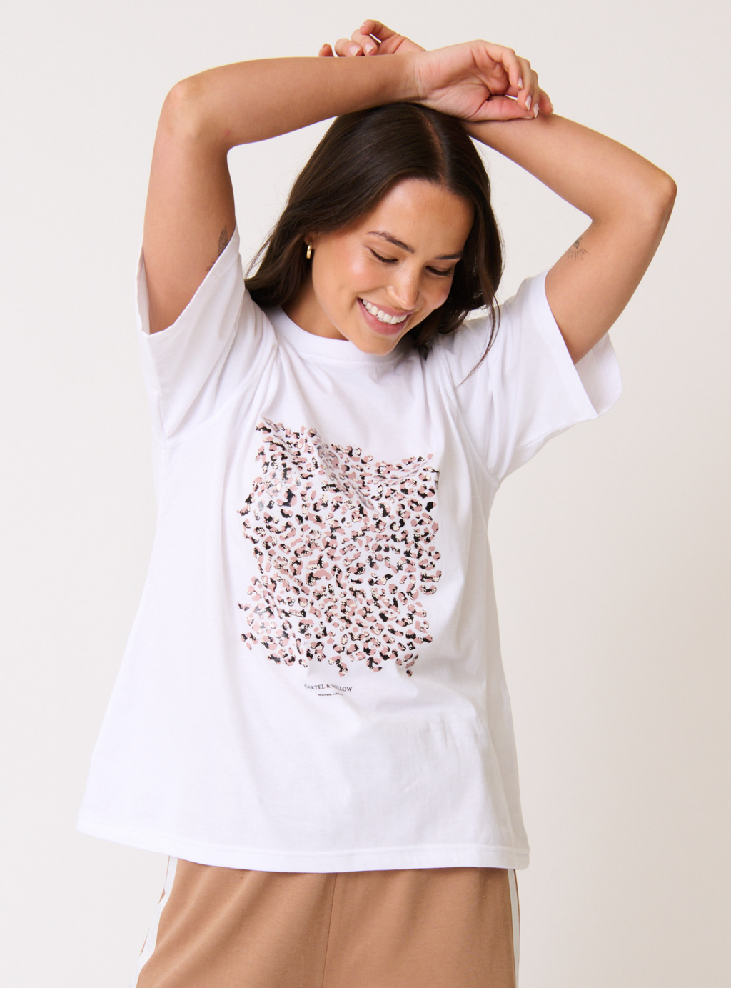 SOPHIE TEE - Neutral Leopard