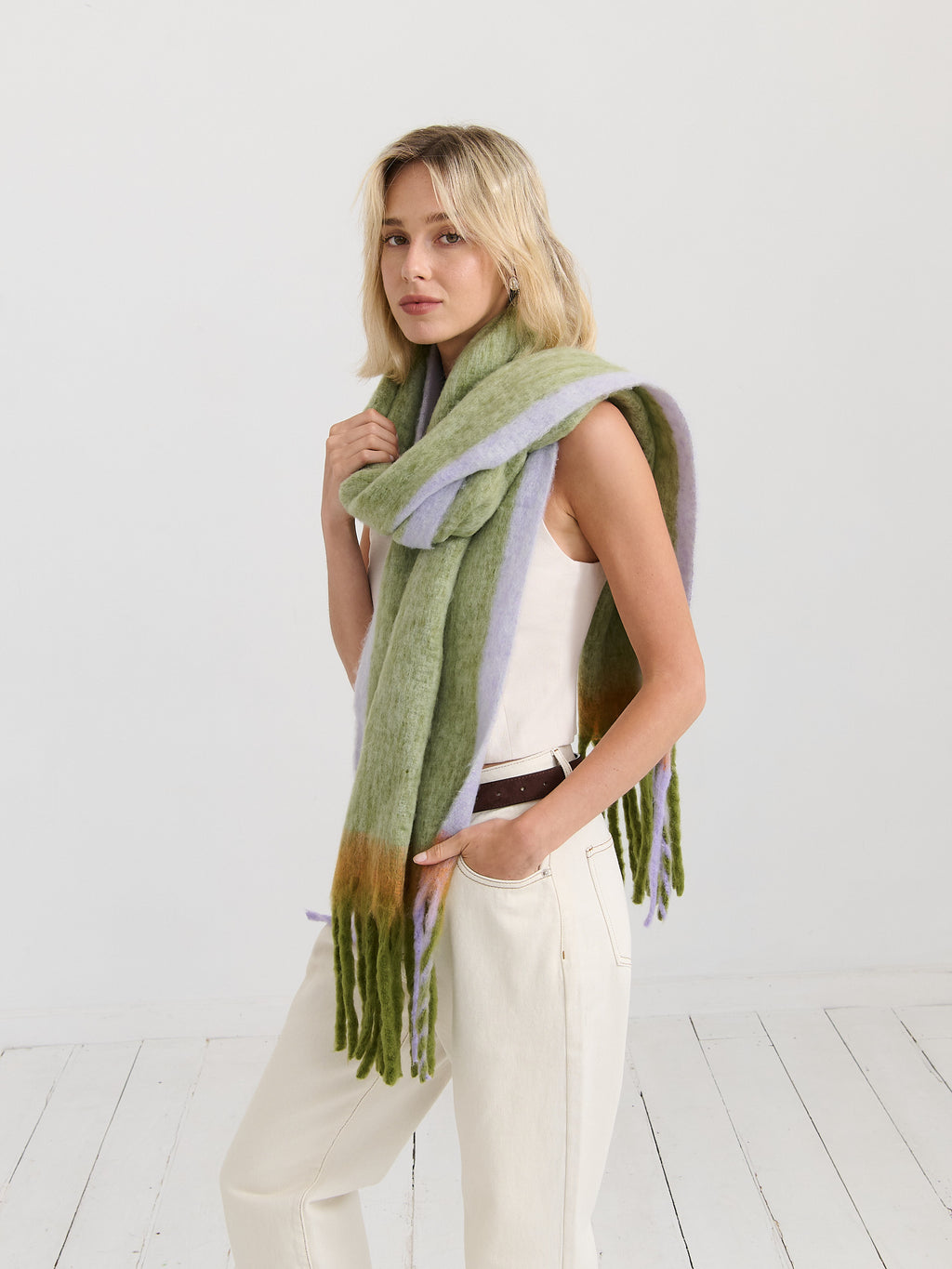 LANY FLUFFY SCARF - Green