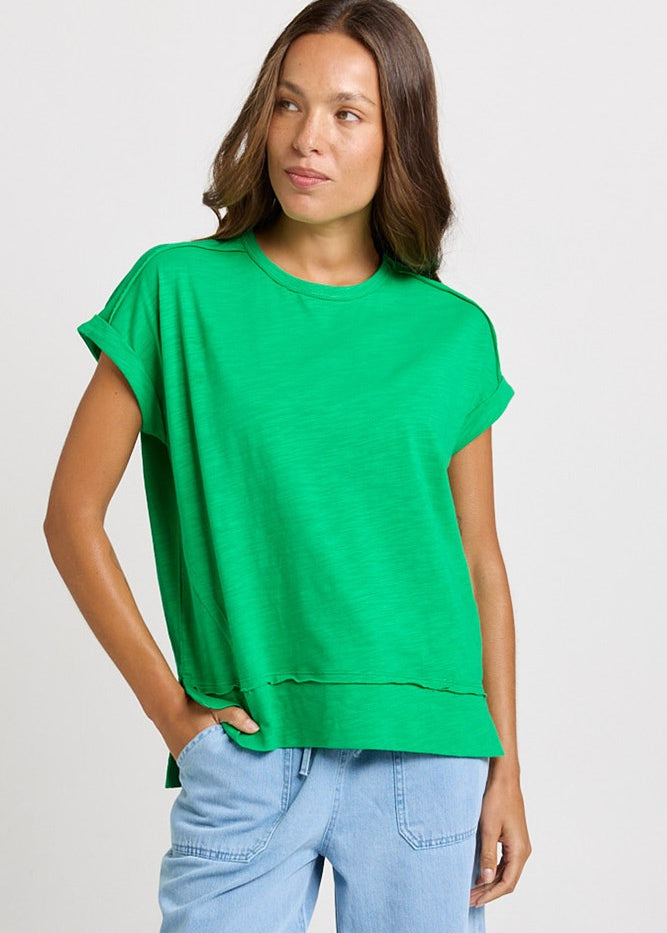 Betty Basics Shirley Short Sleeve Tee in Green