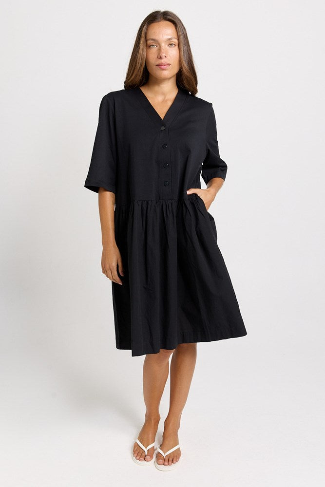 Betty Basics Jax Jersey Dress in Black