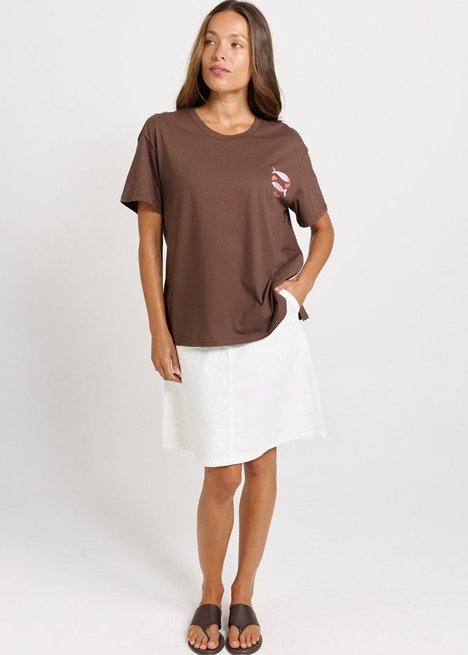 Betty Basics Relax Boxy Tee in Pescado Print - view 2