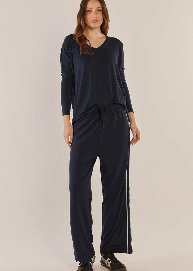 Evelyn Wide Leg Jogger