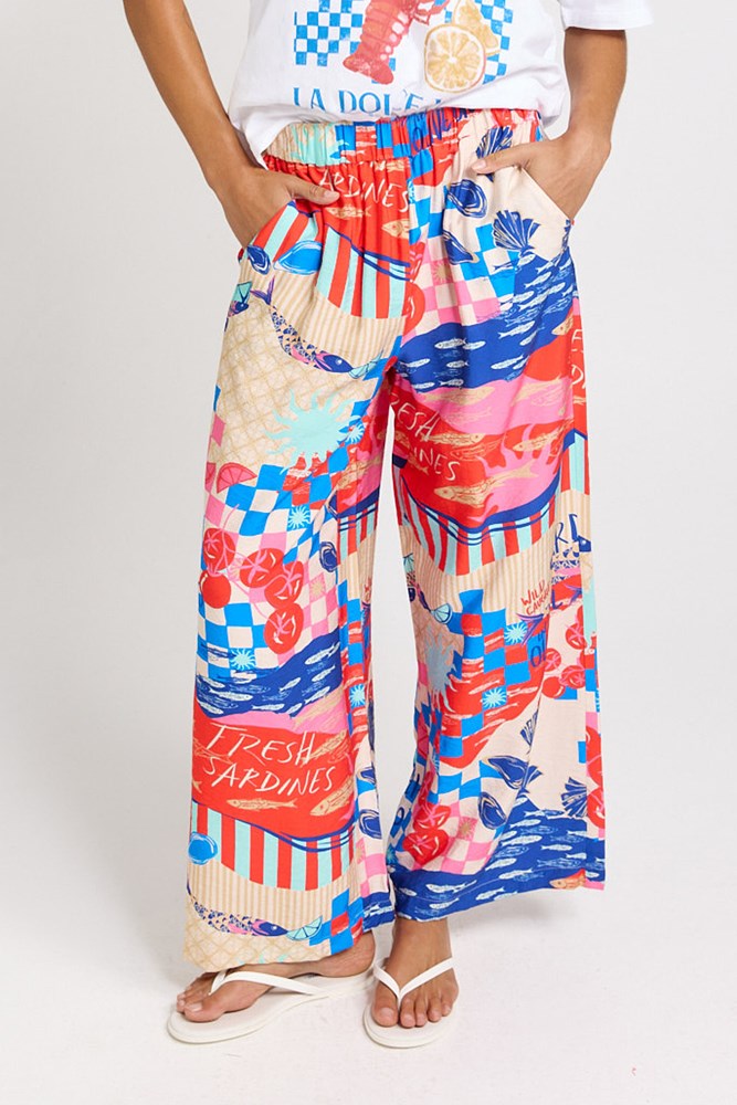 Betty Basics Sable Wide Leg Pant in Mediterranean Print