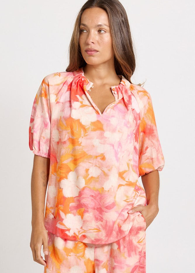 Betty Basics Joanne Blouse in Brushed Floral Print