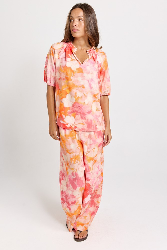 Betty Basics Joanne Blouse in Brushed Floral Print - view 2