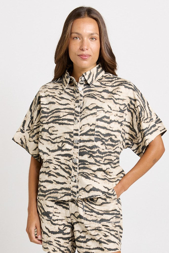 Betty Basics Dawn Denim Shirt in Animal