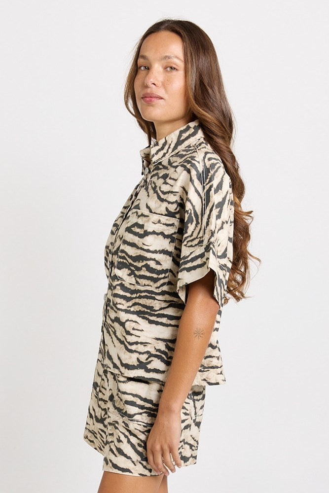Betty Basics Dawn Denim Shirt in Animal - view 3