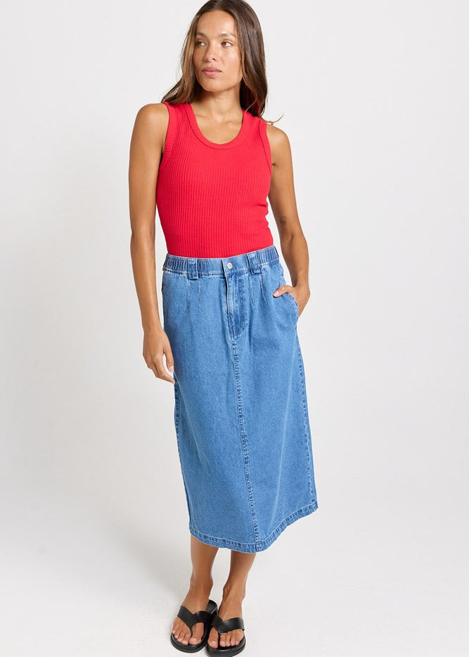 Betty Basics Solange Midi Denim Skirt in Medium Wash - view 2