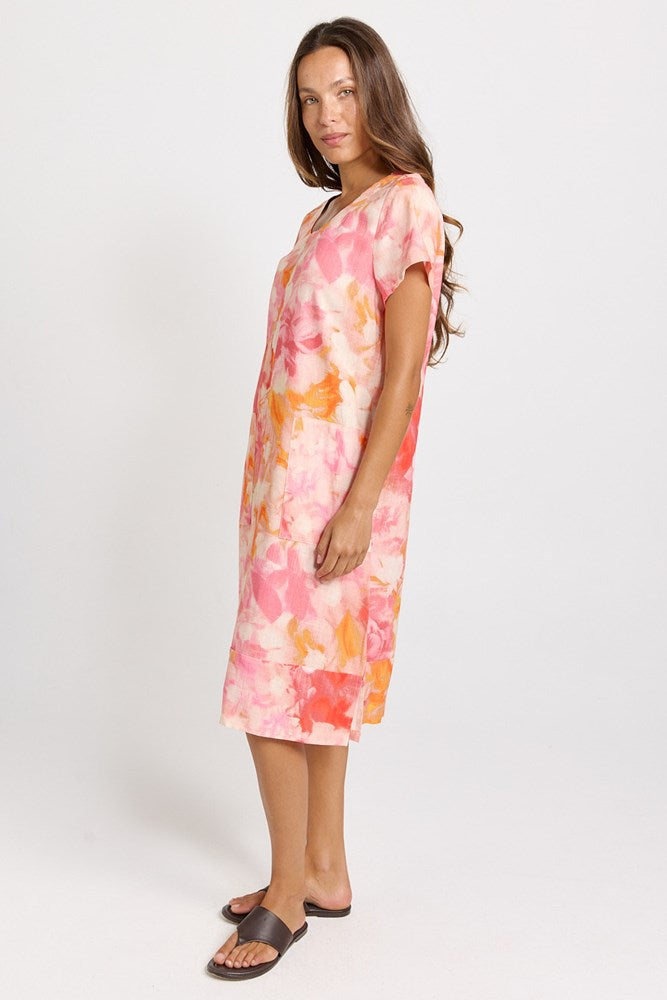 Betty Basics Bonnie Dress in Brushed Floral Print - view 3
