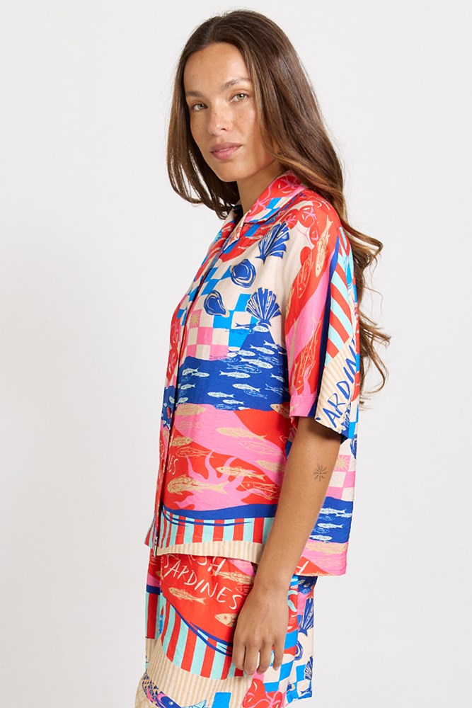 Betty Basics Sable Shirt in Mediterranean Print - view 3
