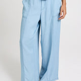 Betty Basics Emmy Pant in Mid Wash
