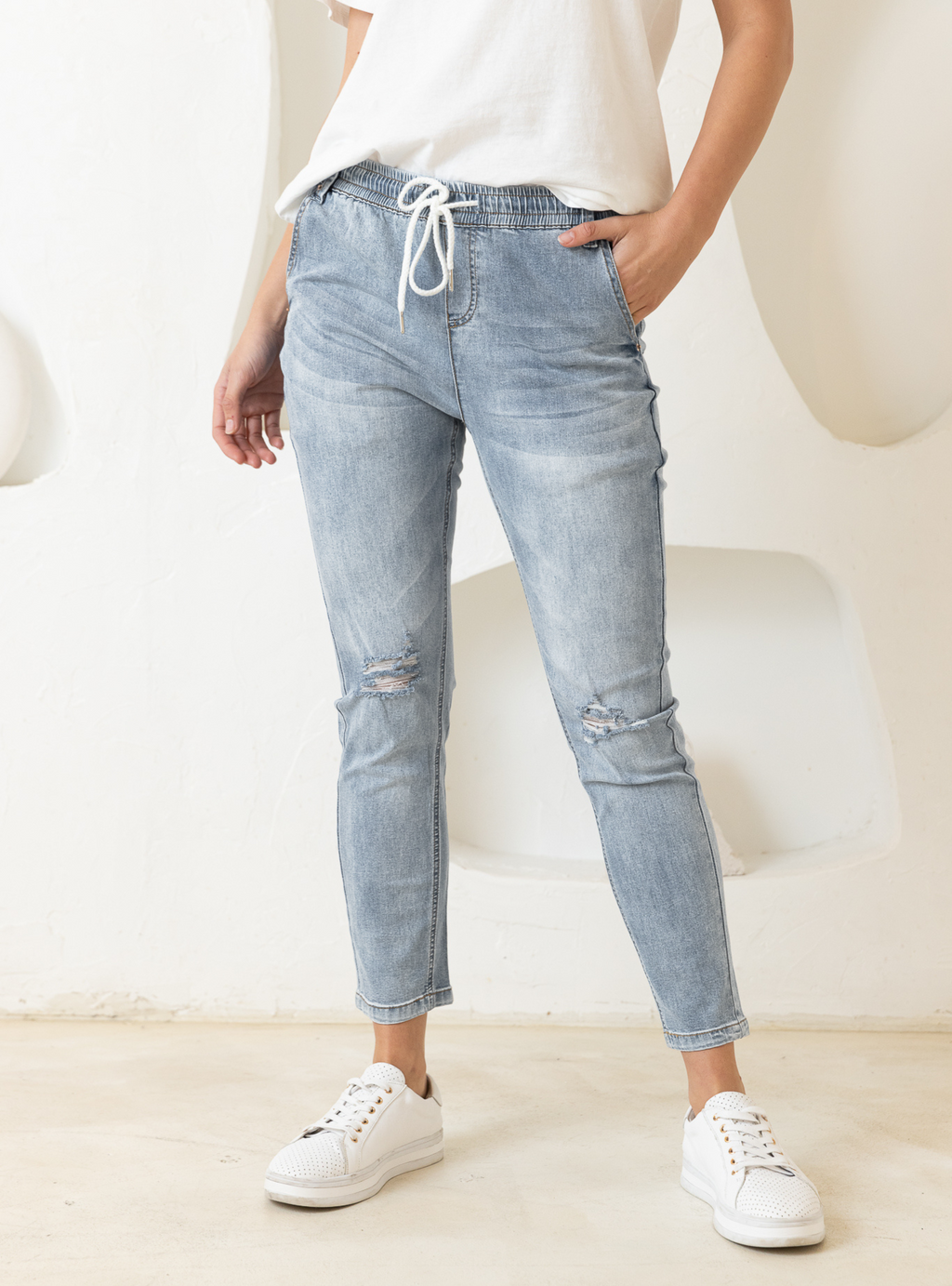 BLAKE DENIM JOGGER Blue Wash – Frankie Co Clothing