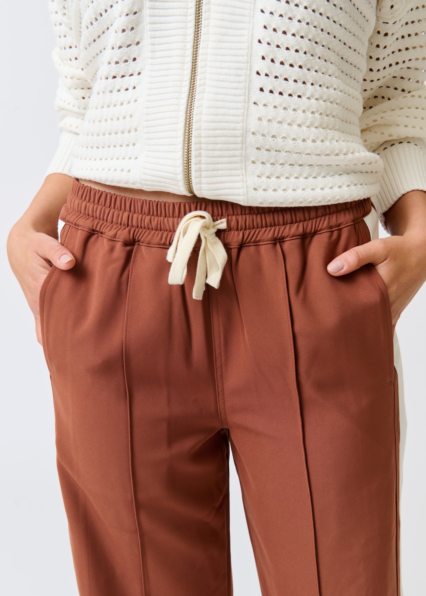 RAINA PANT - Rust