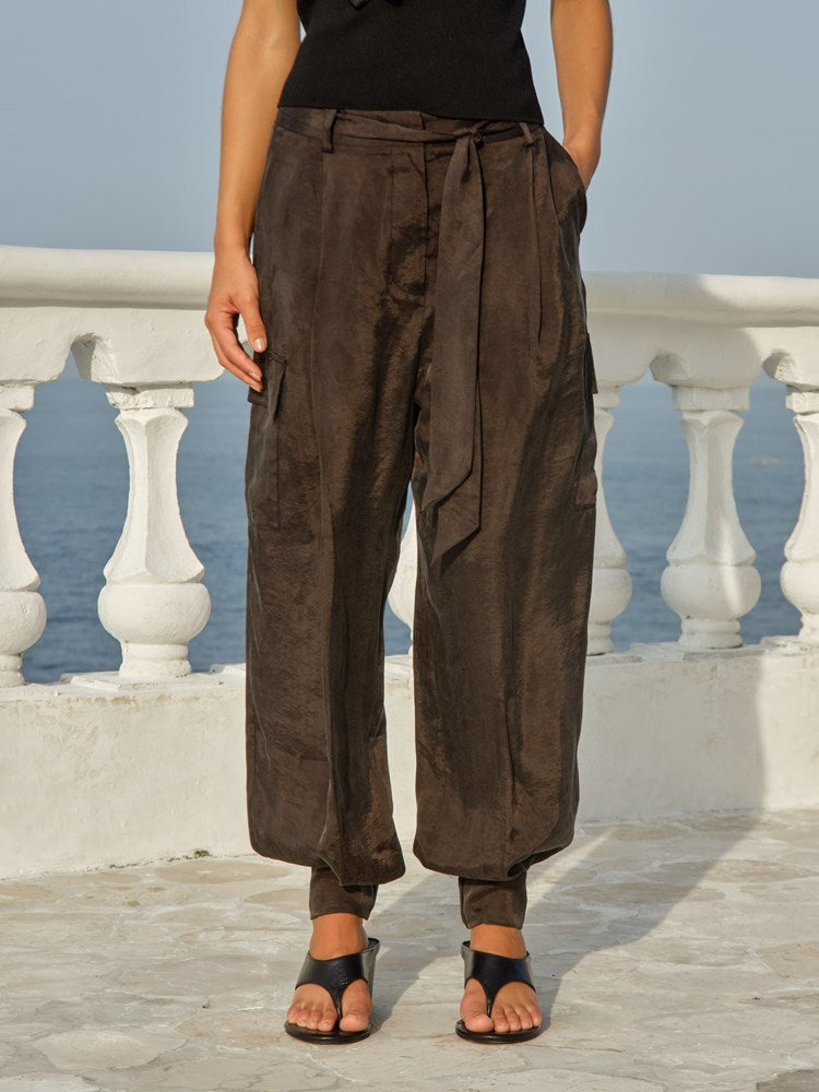 Fate+Becker Esti Balloon Jogger in Black - view 2