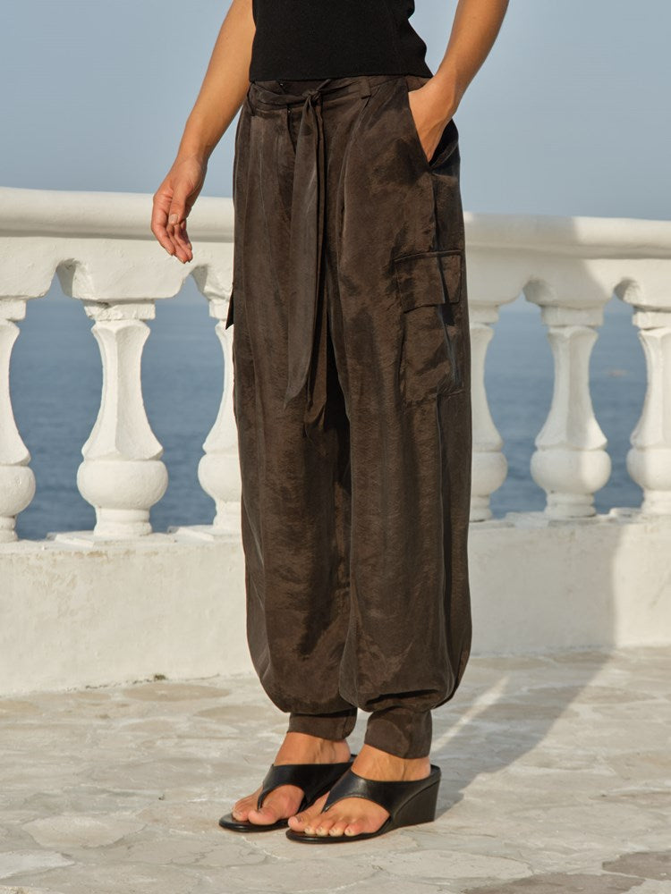 Fate+Becker Esti Balloon Jogger in Black - view 3