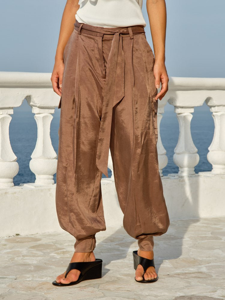 Fate+Becker Esti Balloon Jogger in Tan