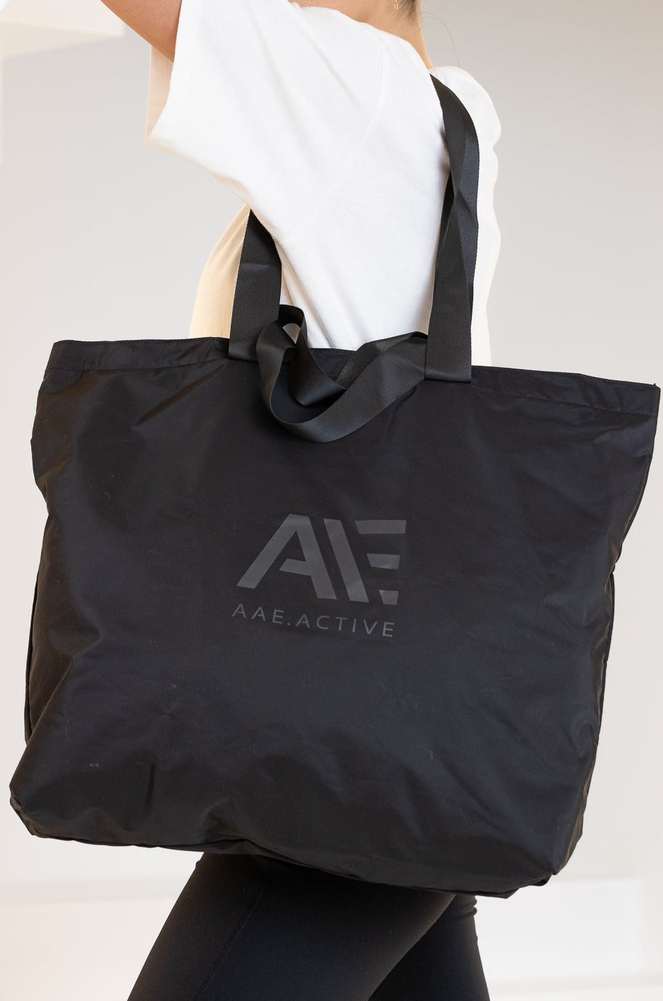 AAE ACTIVE TOTE - Black