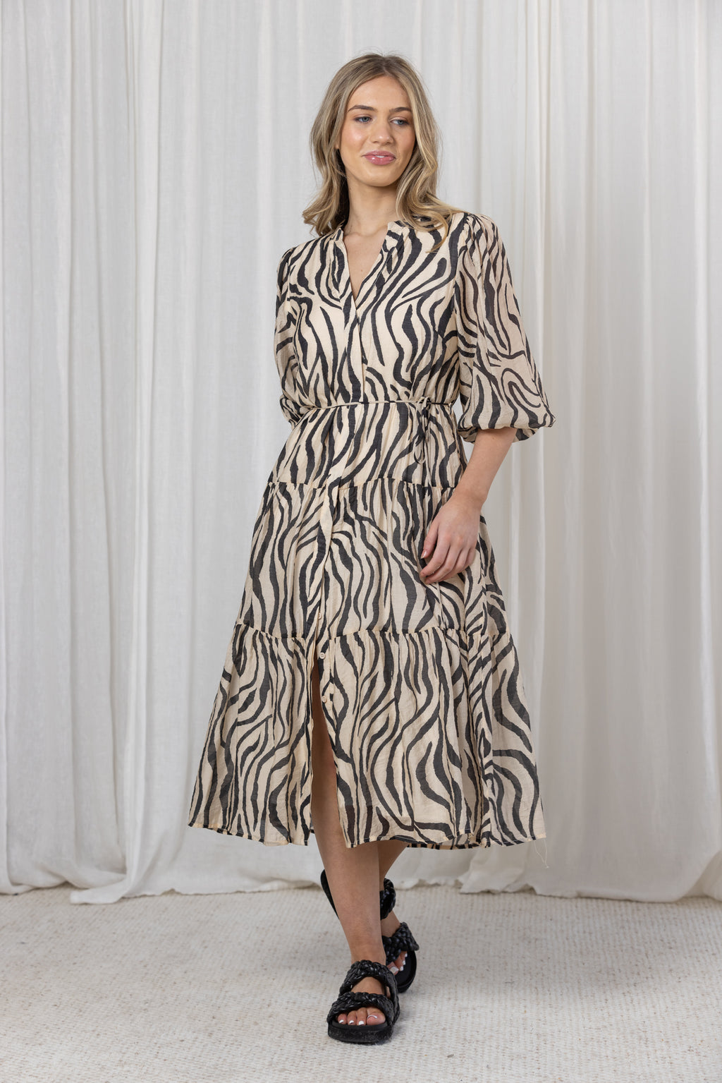 LEYA TIERED MAXI DRESS - Animal print