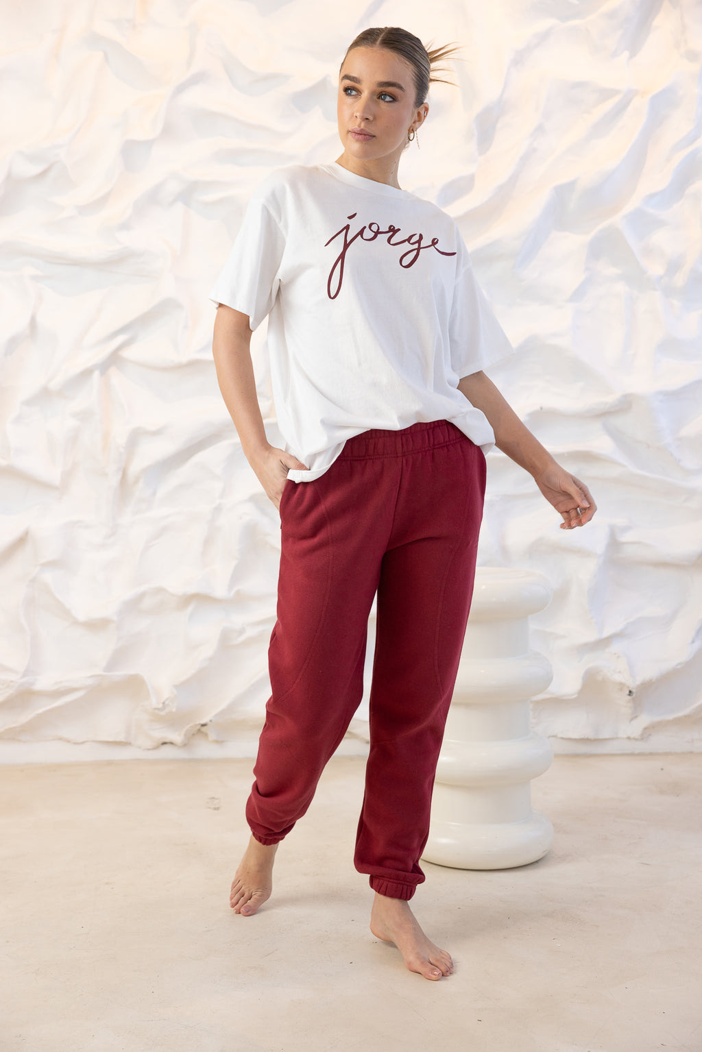 JORGE SCRIPT TEE - Burgundy