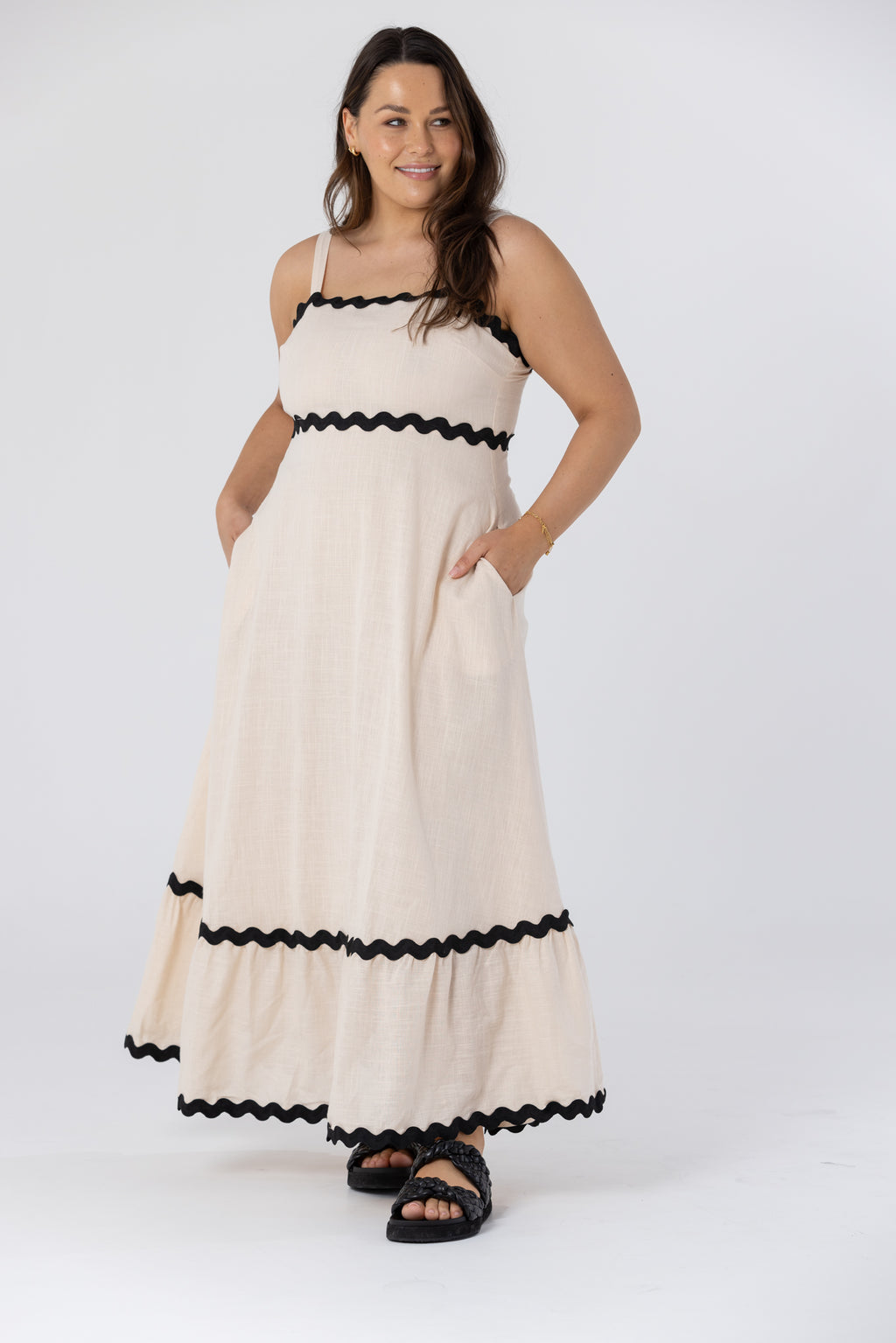 ASHER MAXI DRESS - Beige/Black