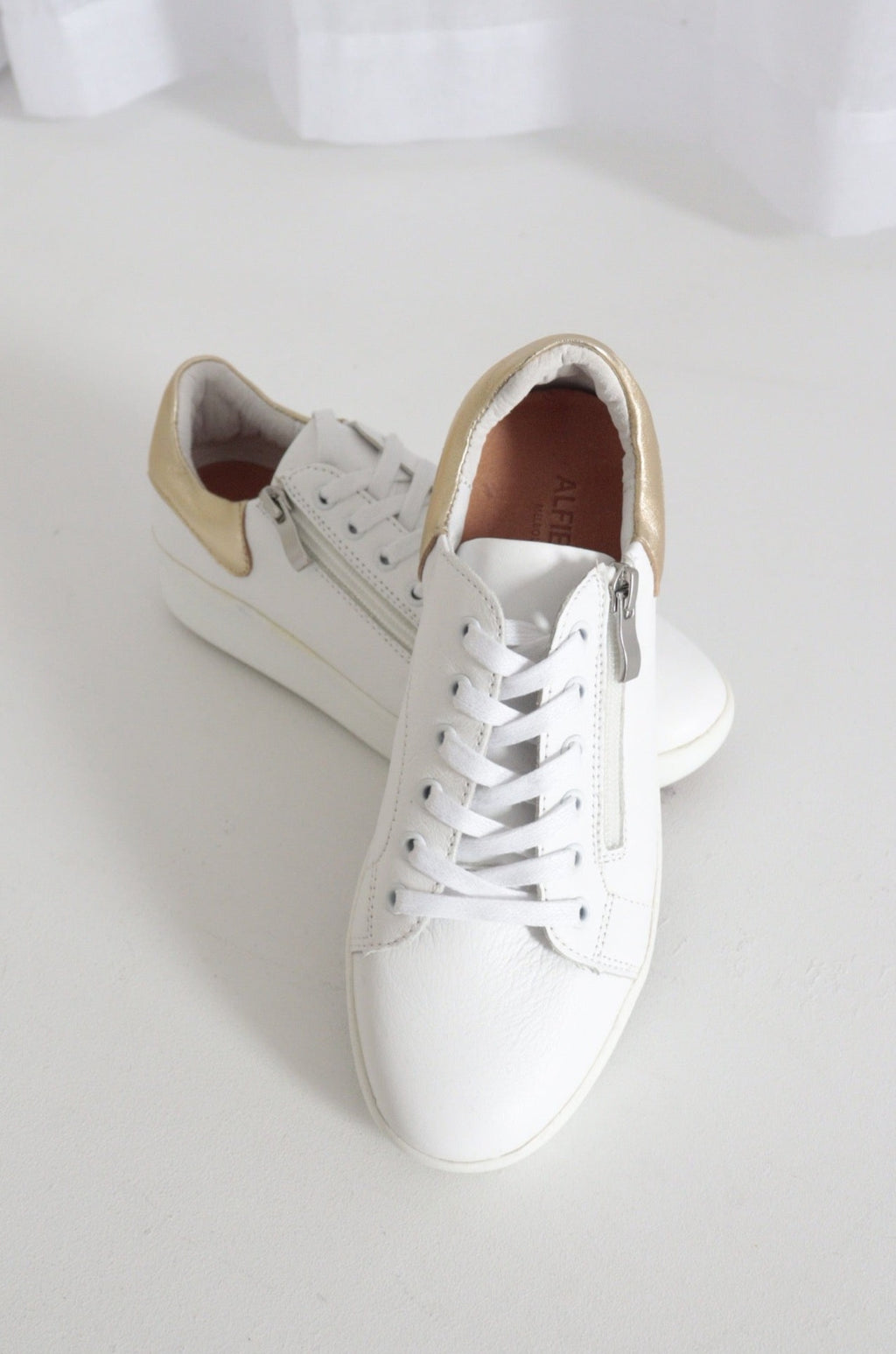 MOPPY SNEAKER - White/Bronze Leather