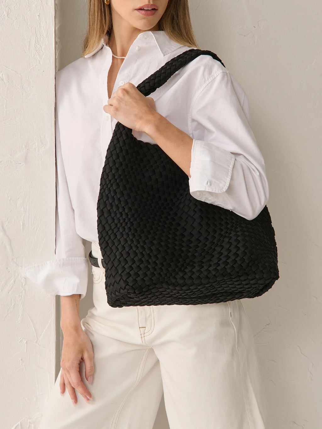 LAYLA WOVEN TOTE BAG - Black