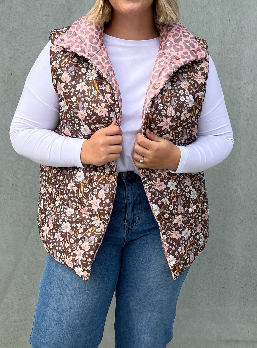 ALESSIA REVERSIBLE PUFFER VEST - Choc Floral/Pink Floral