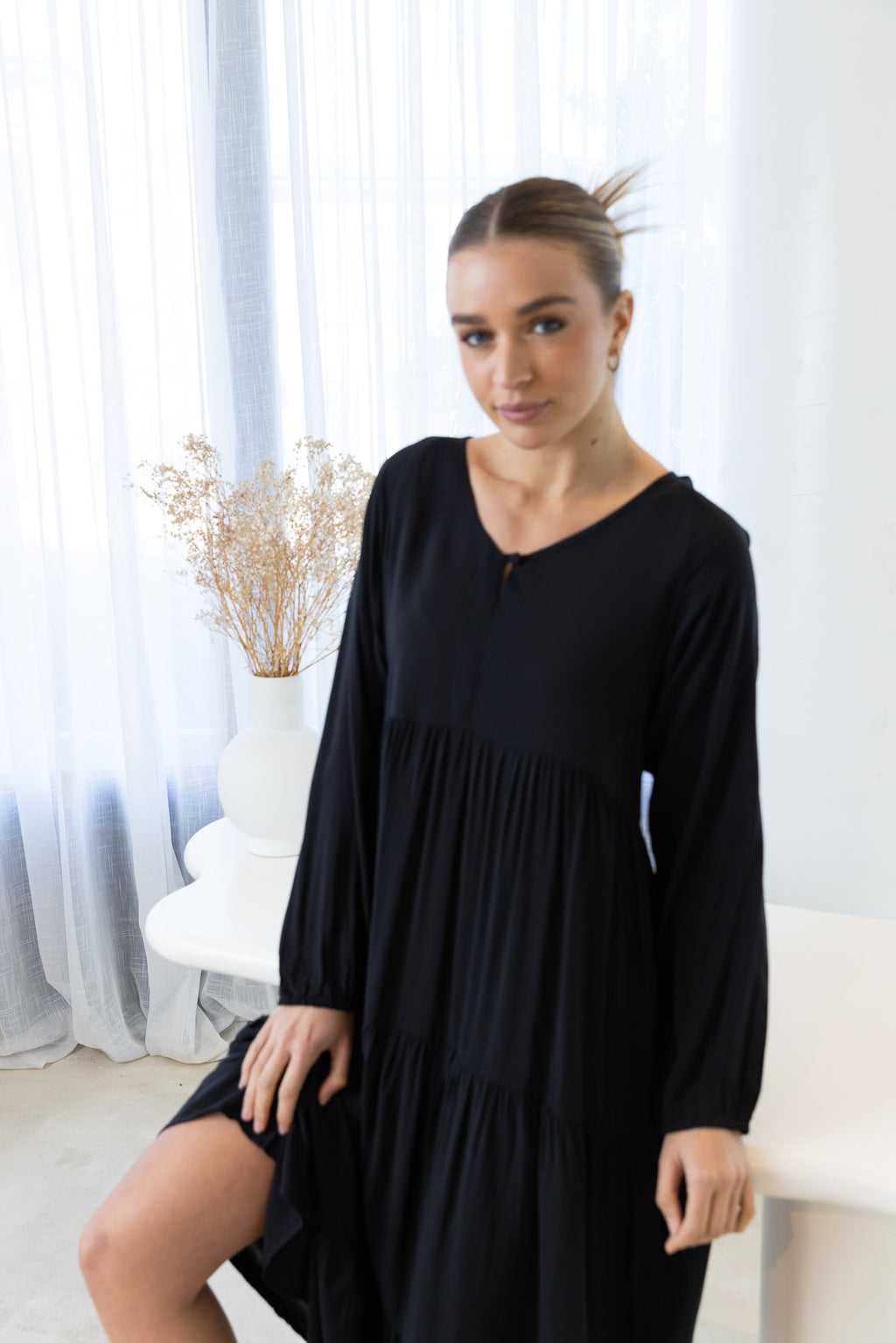 SOPHIE MIDI DRESS – Black