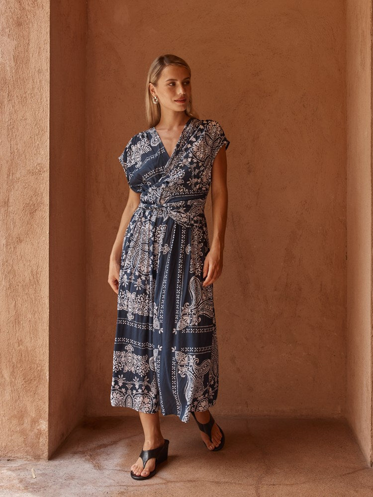 Sass Zendeya Twist Midi Dress in Bandana Print