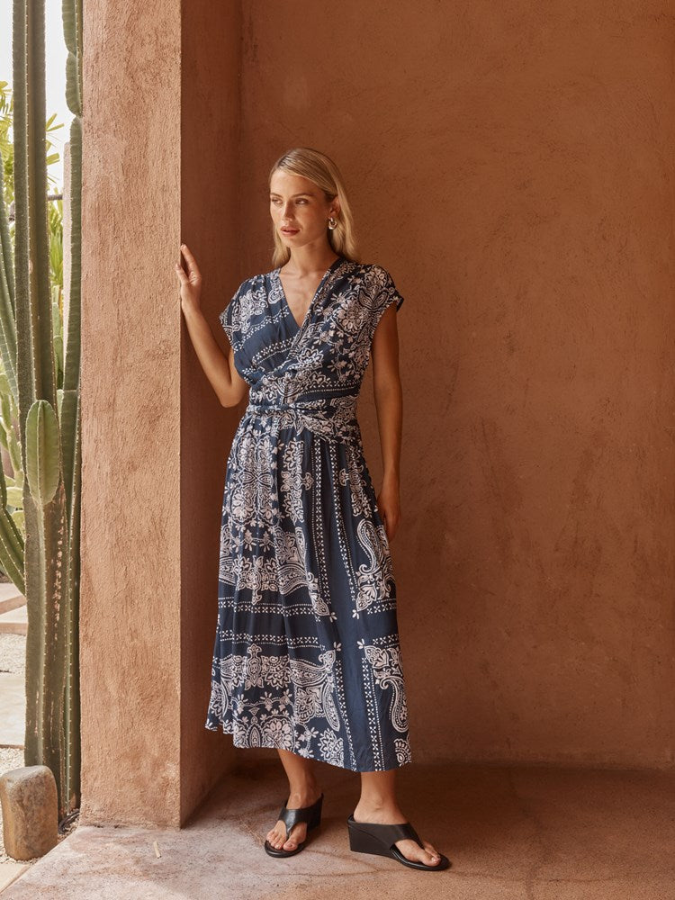 Sass Zendeya Twist Midi Dress in Bandana Print - view 2