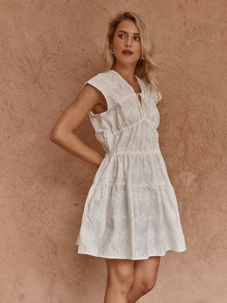 Sass Ivie Embroidered Tie Dress in White - view 3
