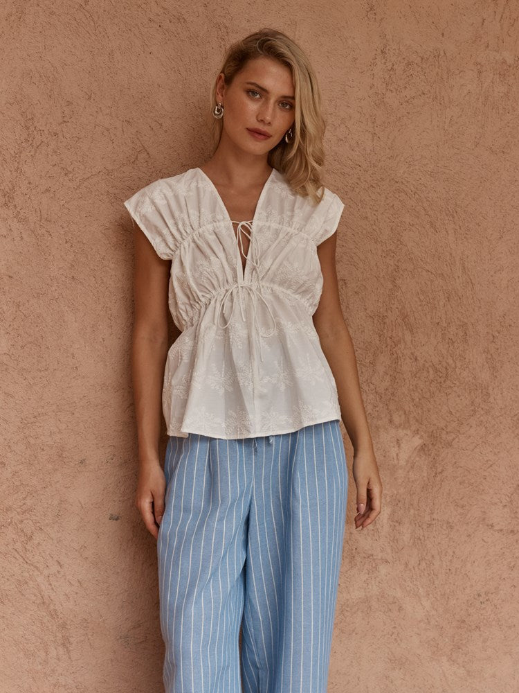 Sass Bobbie Embroidered Tie Top in White