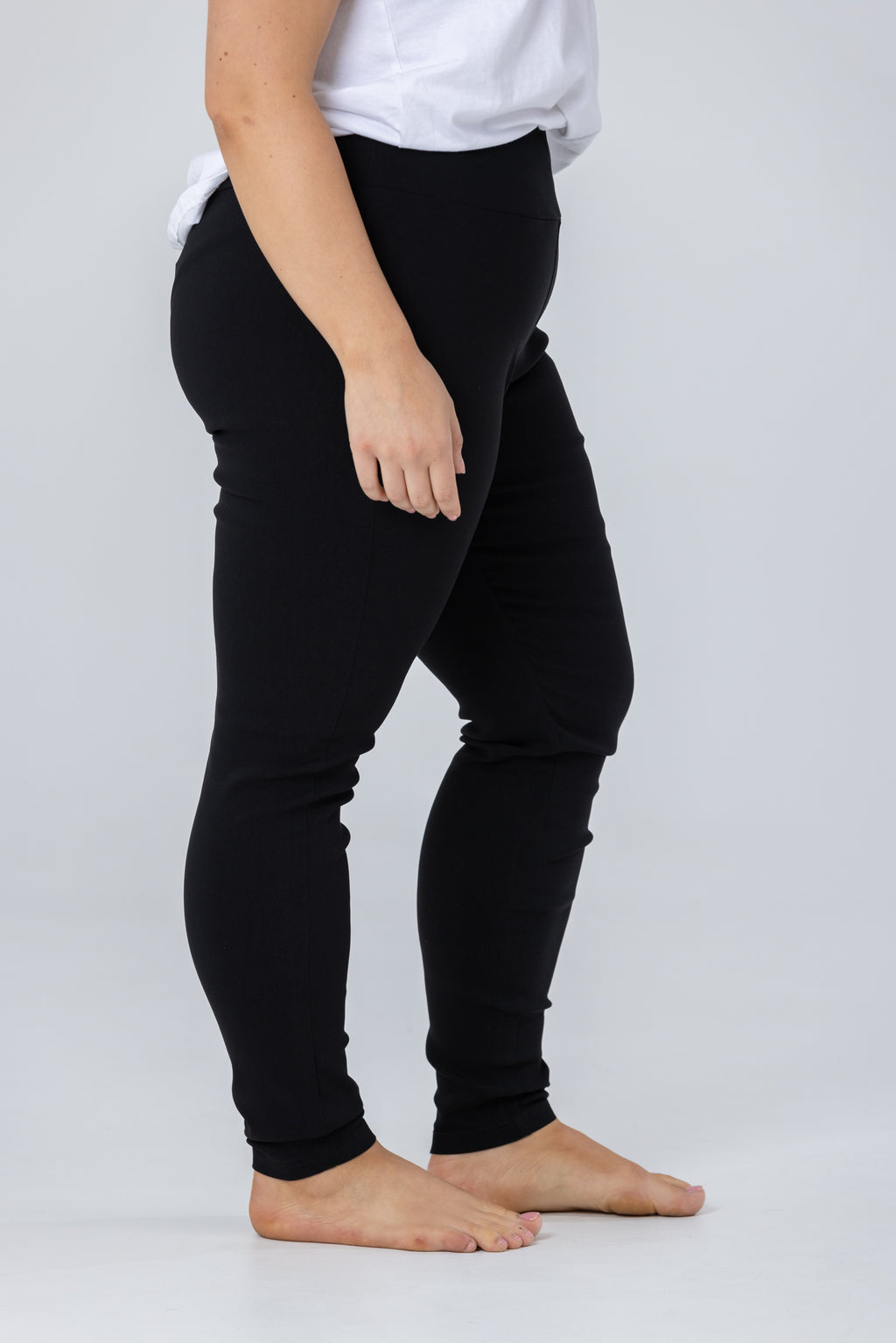 APRIL PULL ON PANT- Black