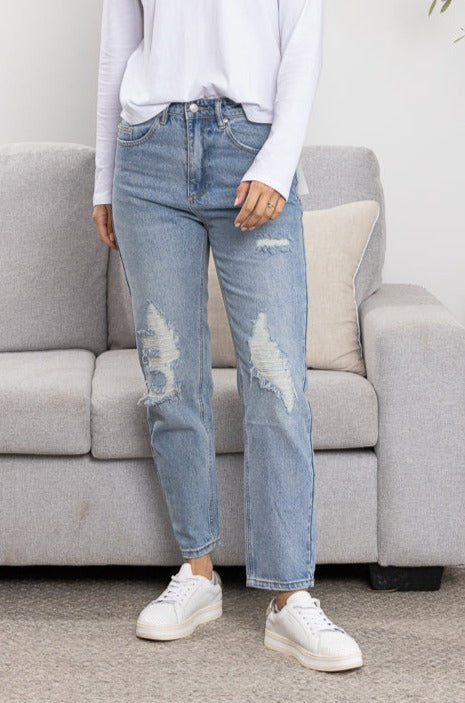 IVY HIGH RISE RELAXED MOM JEAN - Denim