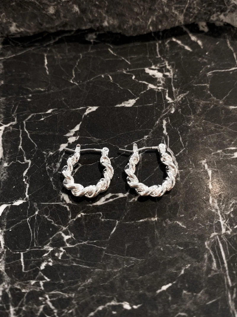 LELIA EARRINGS - Silver