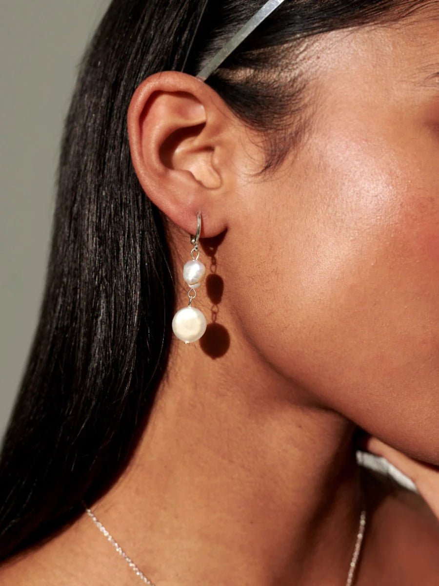 AURA PEARL SILVER PLATED EARRINGS - Silver